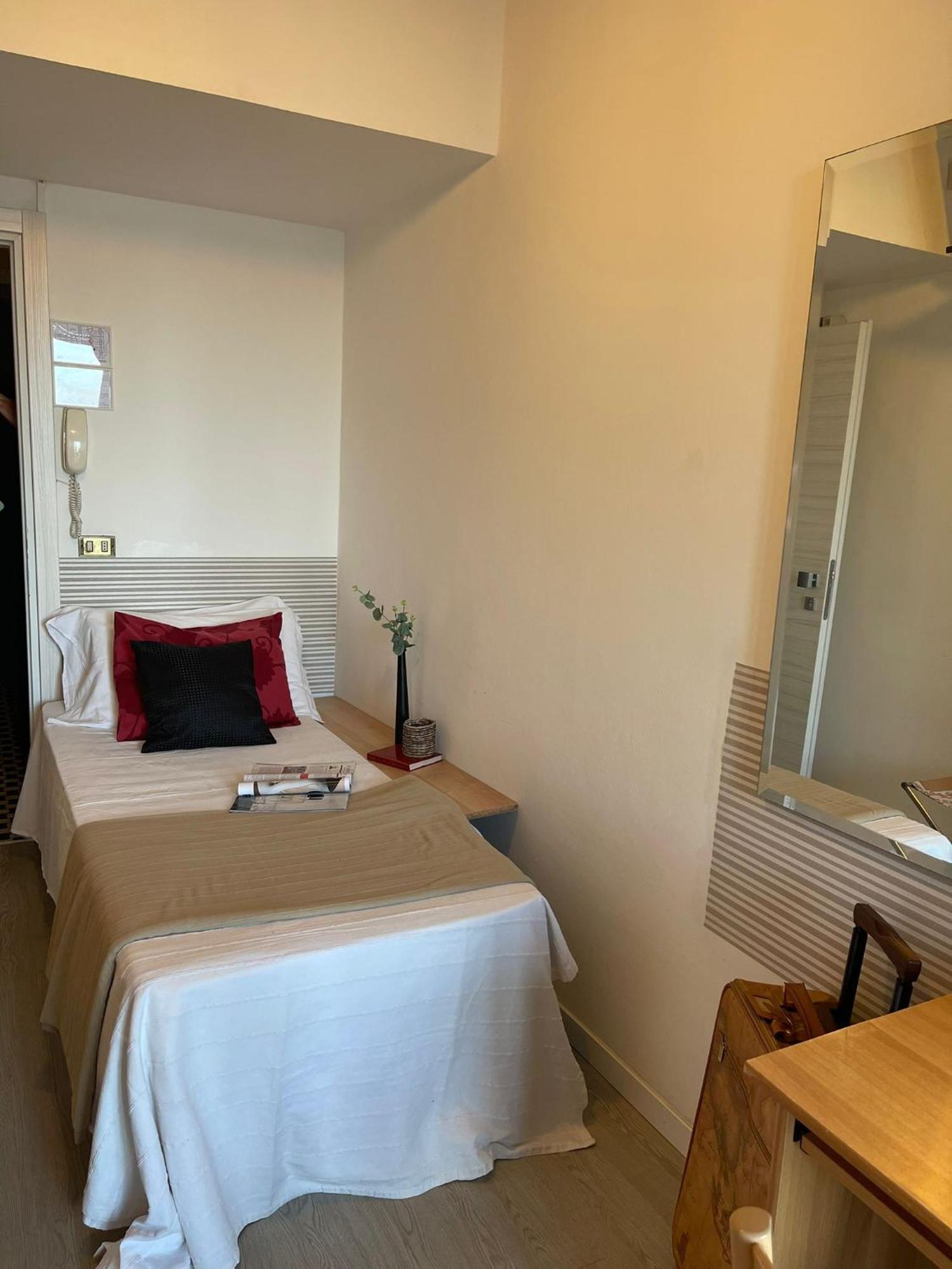 Hotel Ideal Rimini Exterior photo