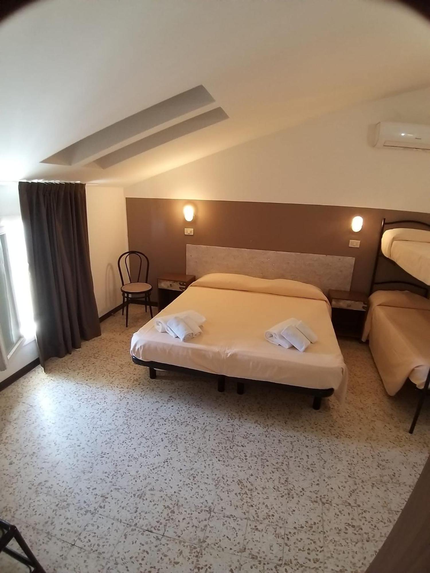 Hotel Ideal Rimini Exterior photo