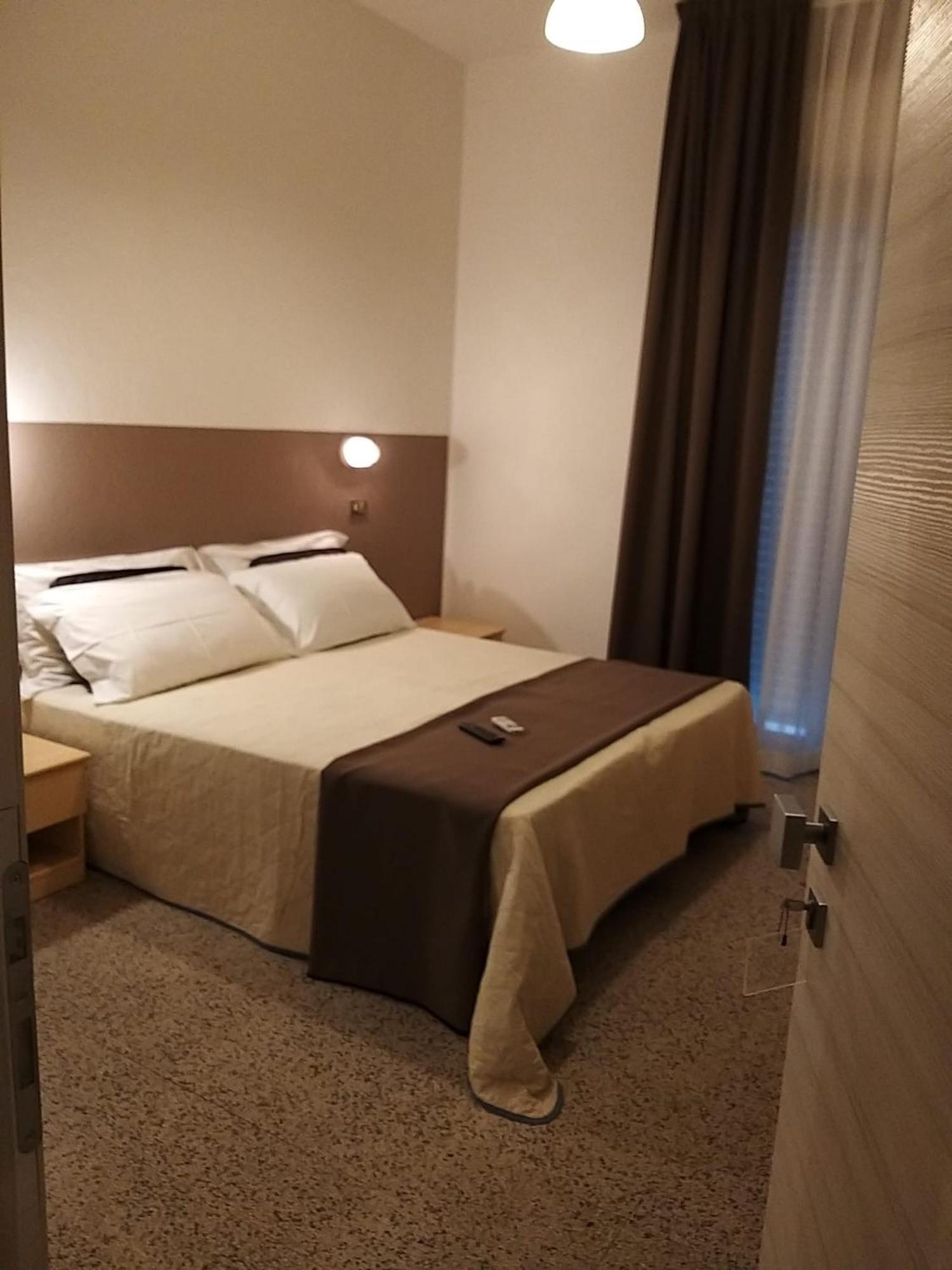 Hotel Ideal Rimini Exterior photo